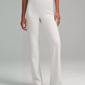 Ribbed Softstreme Flare Pant